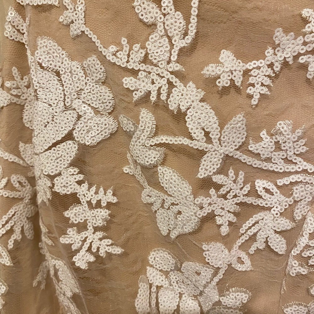 Formal dress. White beaded. Beautiful, worn once by my daughter. - Picture 3 of 4